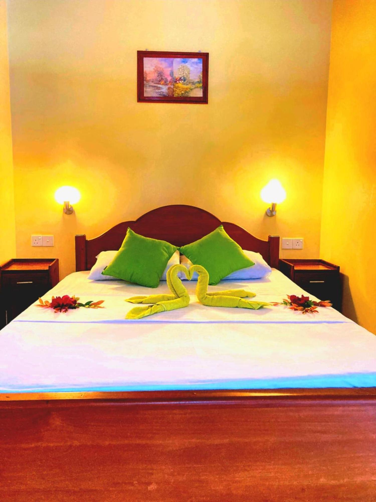 Rainforest Lodge, Deniyaya Singheraja Esterno foto